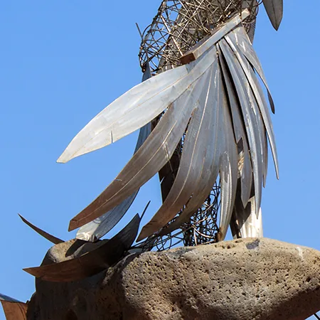 Esculturas de Fuerteventura: Sueños Rotos (Ícaro)