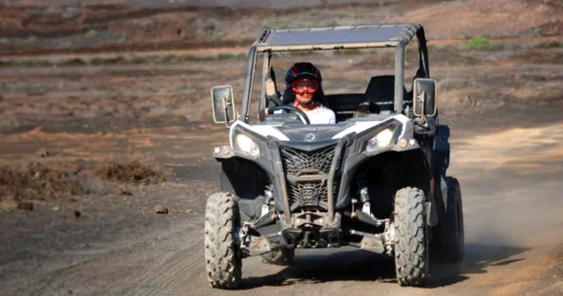 Expedición en buggy y trekking por el Parque Natural de Los Volcanes