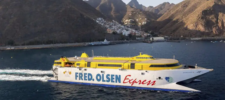 Transporte en Ferry interinsular: La Gomera a Tenerife